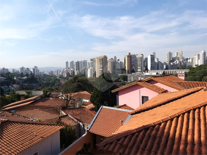 Foto REO1115081