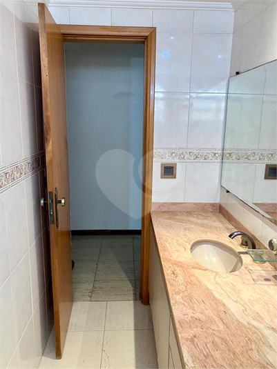 Foto REO1115108