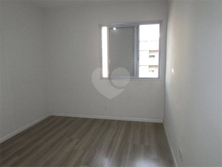 Foto REO1115112
