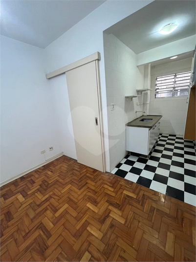 Foto REO1115145