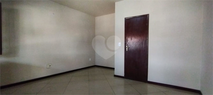 Foto REO1115146