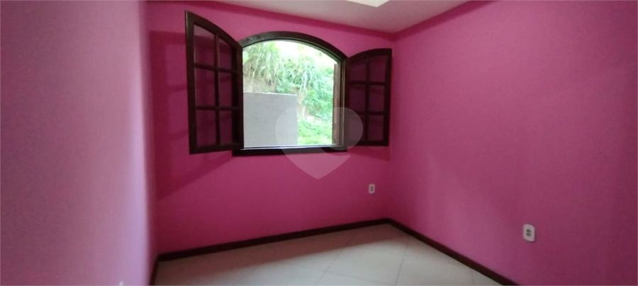 Foto REO1115146