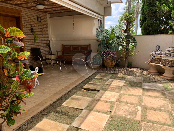 Foto REO1115169