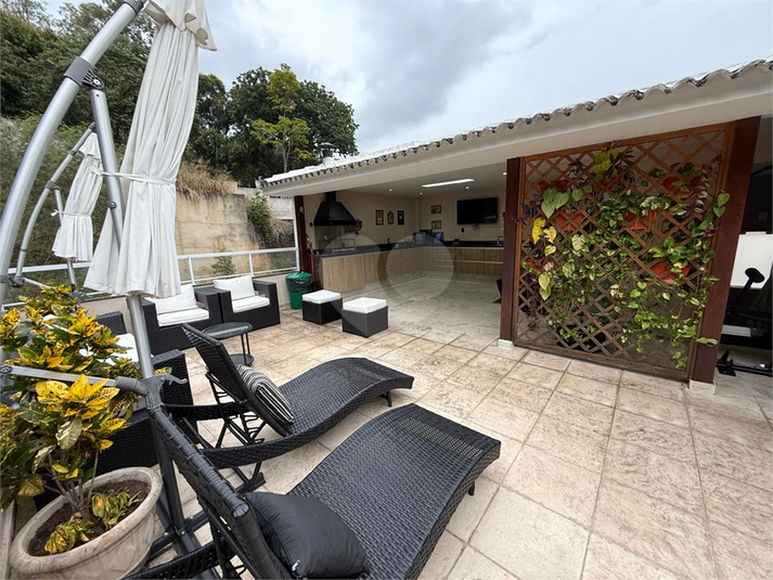 Foto REO1115175