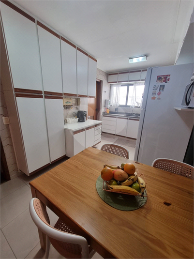 Foto REO1115180