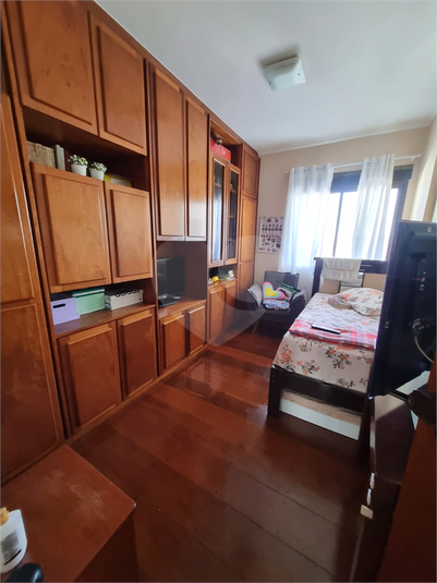 Foto REO1115180