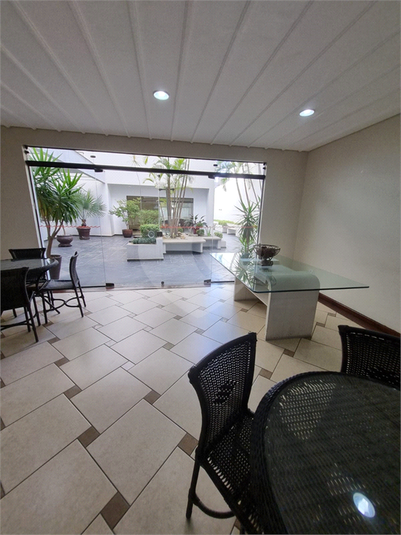 Foto REO1115180