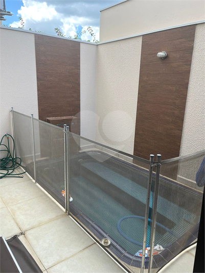 Foto REO1115187