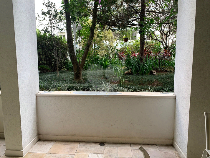 Foto REO1115191
