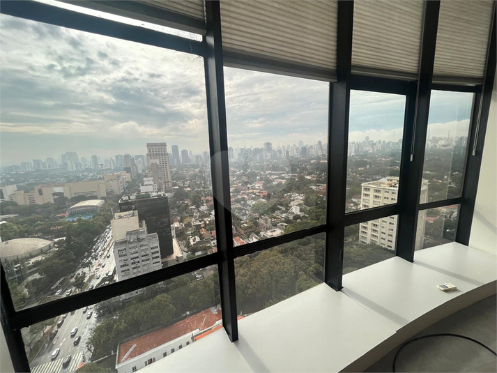 Foto REO1115210