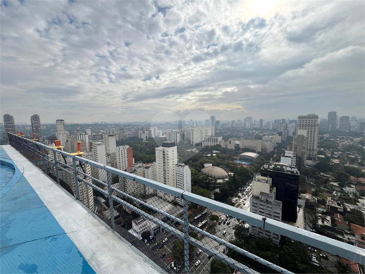Foto REO1115210