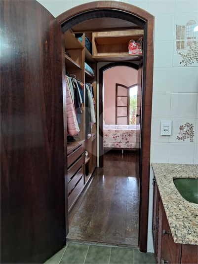 Foto REO1115223