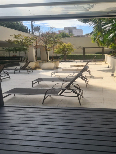 Foto REO1115235