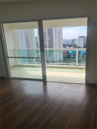 Foto REO1115235