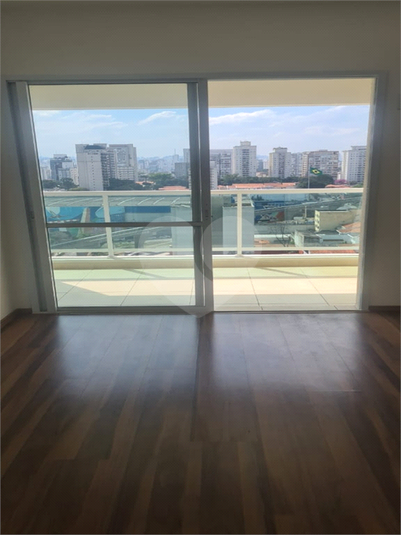 Foto REO1115235