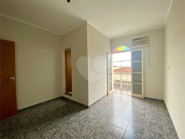 Foto REO1115238