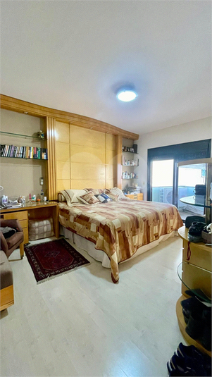Foto REO1115243