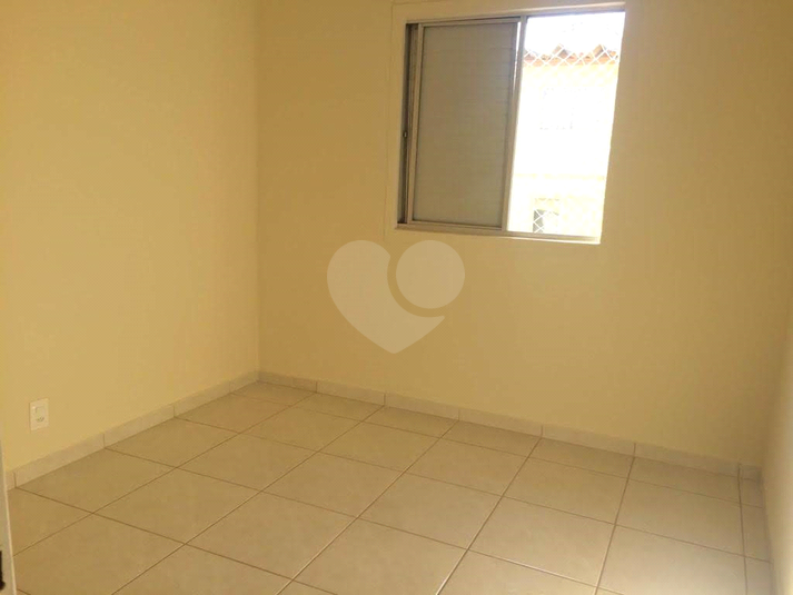 Foto REO1115249