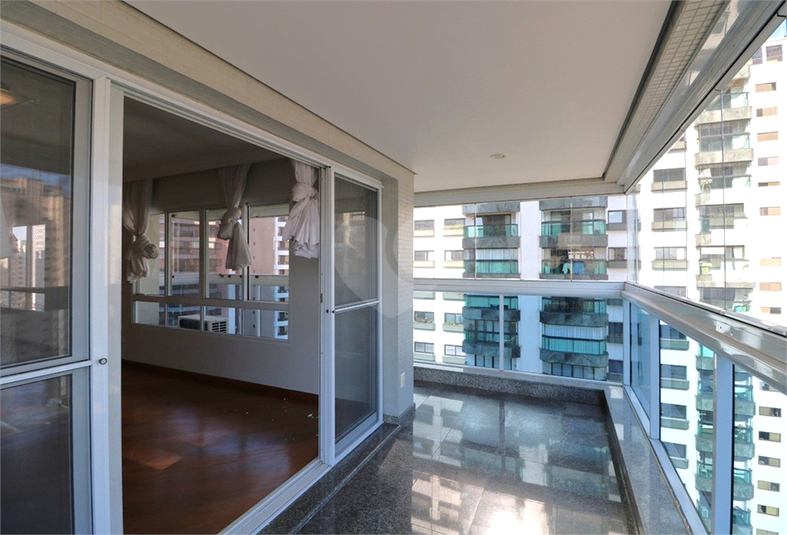 Foto REO1115259