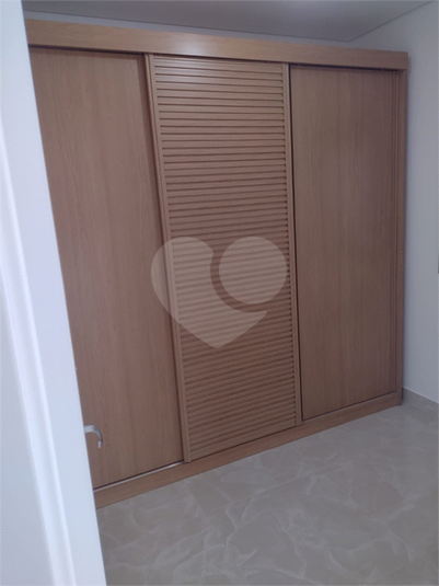 Foto REO1115265