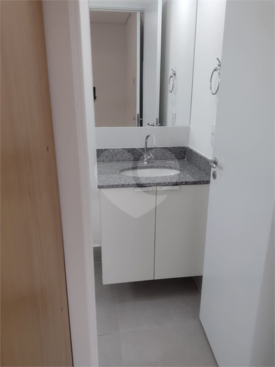 Foto REO1115265