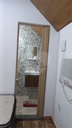 Foto REO1115273