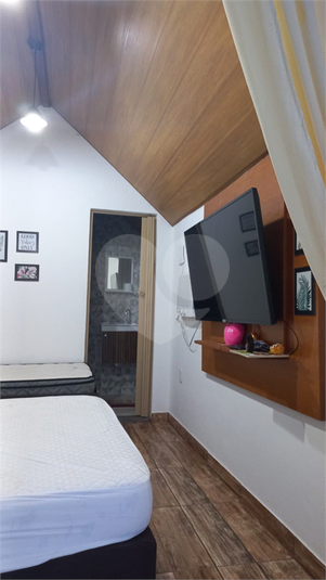 Foto REO1115273