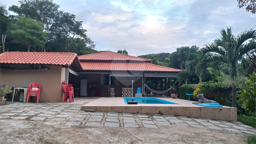 Foto REO1115273