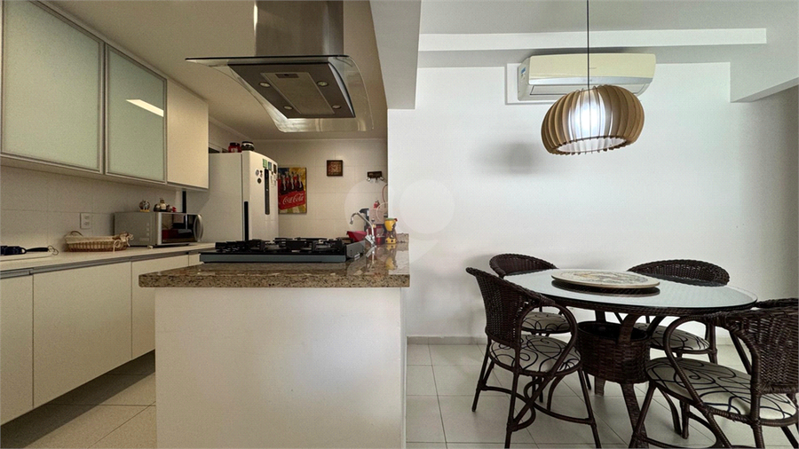 Foto REO1115287