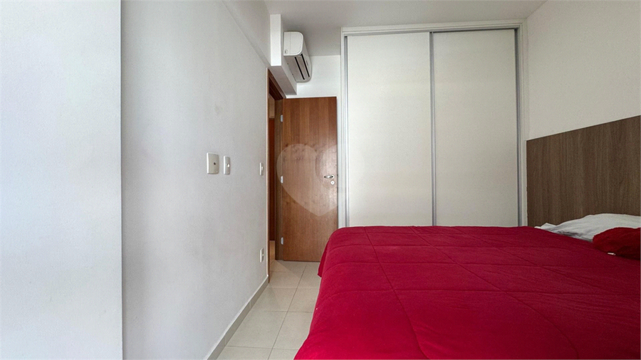Foto REO1115287