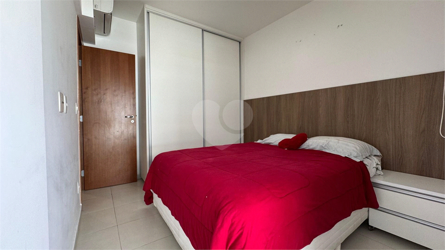 Foto REO1115287