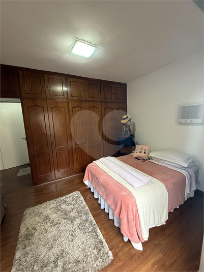 Foto REO1115290