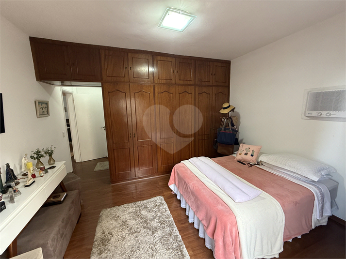 Foto REO1115290