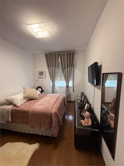 Foto REO1115290