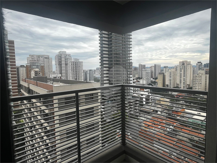 Foto REO1115320