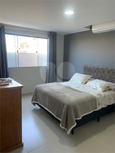 Foto REO1115322