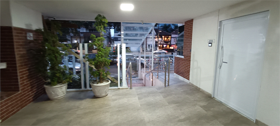 Foto REO1115323