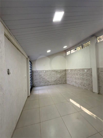 Foto REO1115345