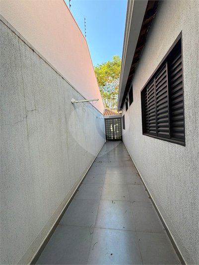 Foto REO1115345
