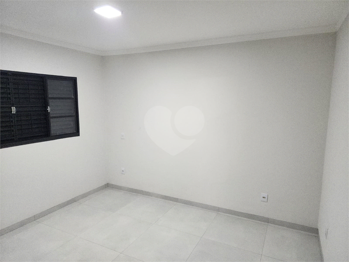 Foto REO1115345