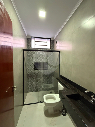 Foto REO1115345