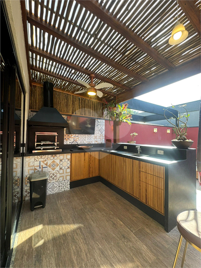 Foto REO1115347