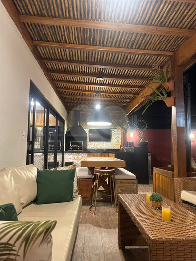 Foto REO1115347