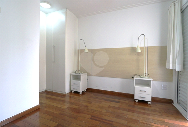 Foto REO1115357