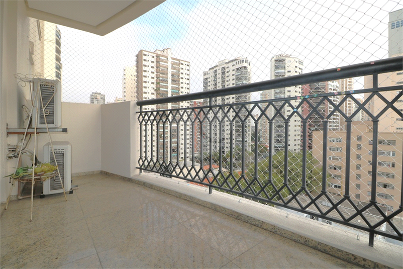 Foto REO1115357