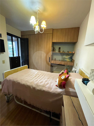 Foto REO1115361