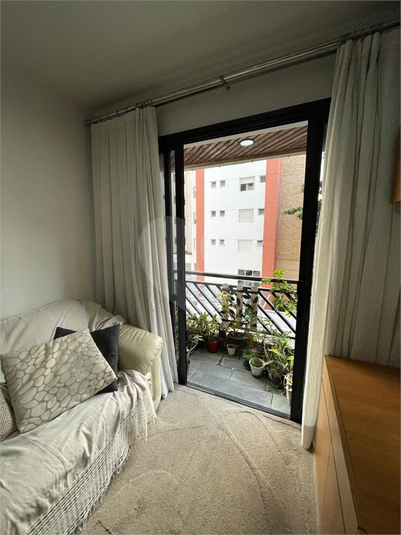 Foto REO1115361