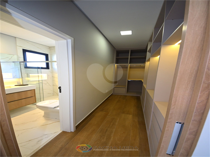 Foto REO1115367
