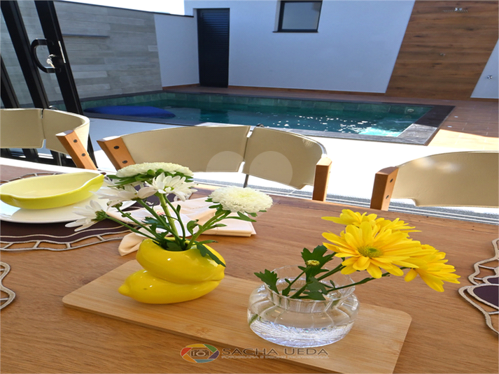 Foto REO1115367