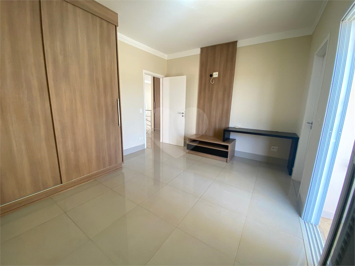 Foto REO1115369